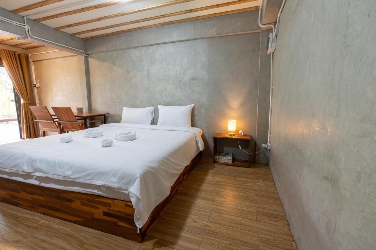 Banmai87 Guest House บ้านไม้87 เกสต์เฮ้าส์ Phra Nakhon Si Ayutthaya Exterior foto