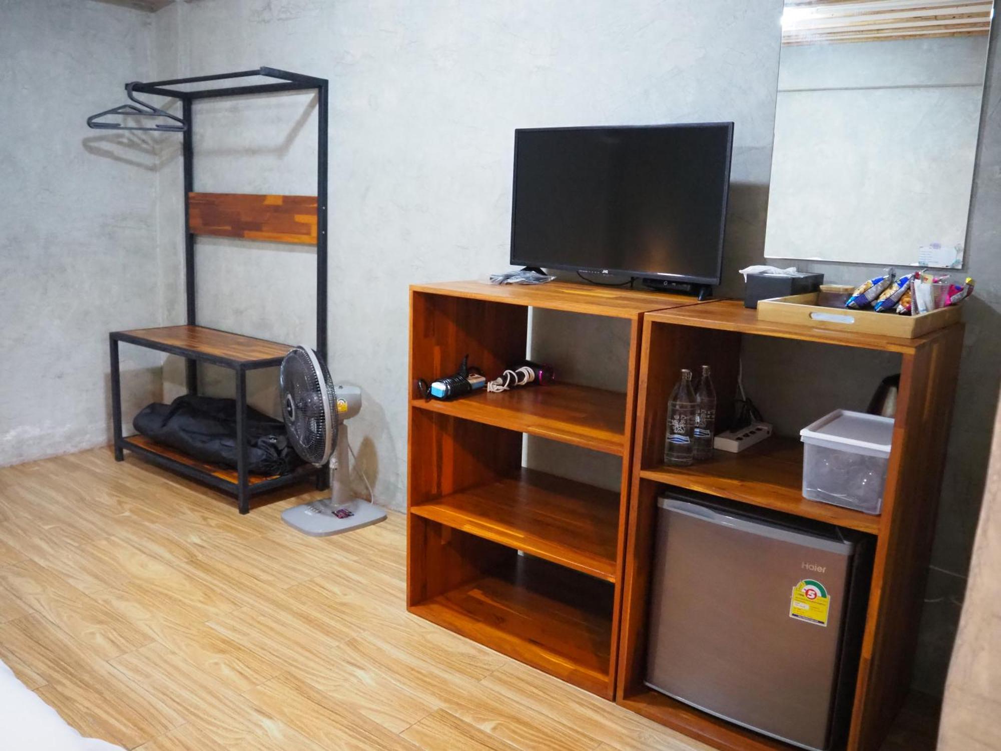 Banmai87 Guest House บ้านไม้87 เกสต์เฮ้าส์ Phra Nakhon Si Ayutthaya Exterior foto